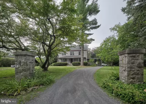 147 S Delaware Ave #6, Yardley, PA 19067