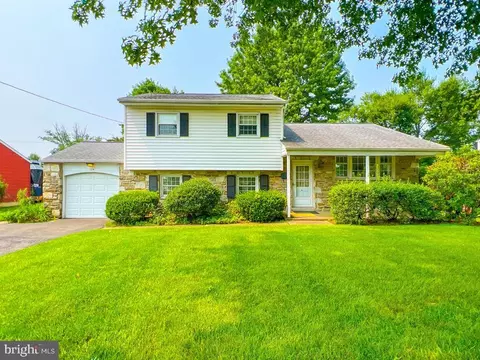 124 Forrest Ave, Southampton, PA 18966