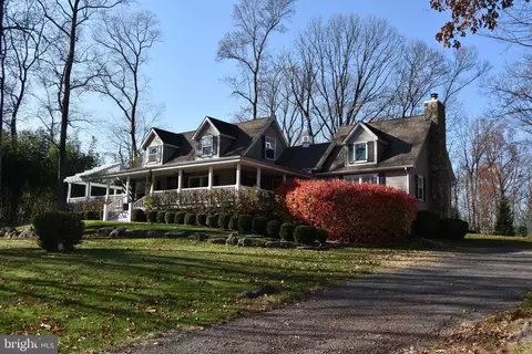 641 Center Hill Rd, Upper Black Eddy, PA 18972