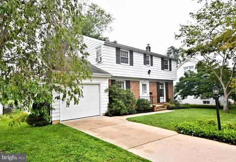 89 Central Ave, Morrisville, PA 19067