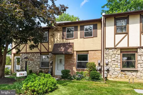 1000 Jacksonville Rd #4, Warminster, PA 18974