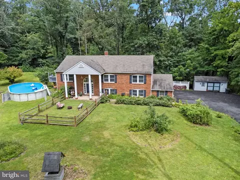 1103 Bridgeton Hill Rd, Upper Black Eddy, PA 18972