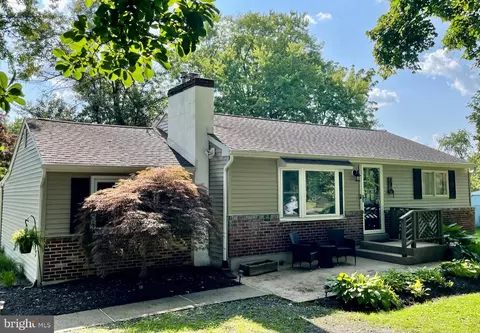 74 Evergreen Dr, Doylestown, PA 18901