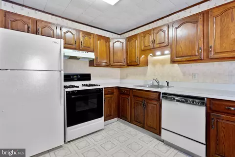 908 Stephen Ave, Croydon, PA 19021 photo 8