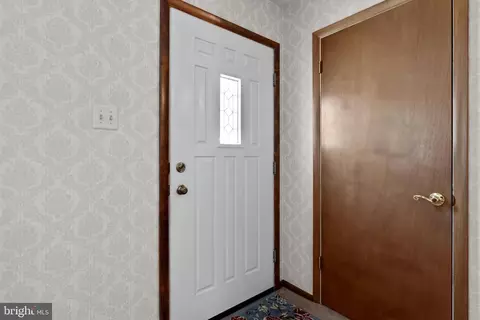908 Stephen Ave, Croydon, PA 19021 photo 4