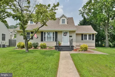 510 Clymer Ave, Morrisville, PA 19067
