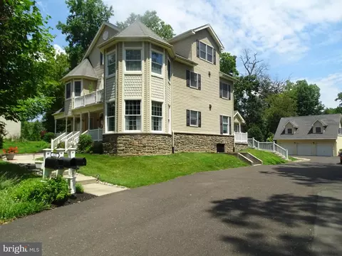 629 S Bellevue Ave #C, Langhorne, PA 19047