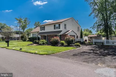 925 Harrison Ave, Langhorne, PA 19047