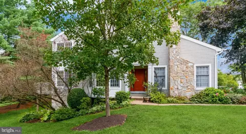 301 Eagle Ln, Doylestown, PA 18901