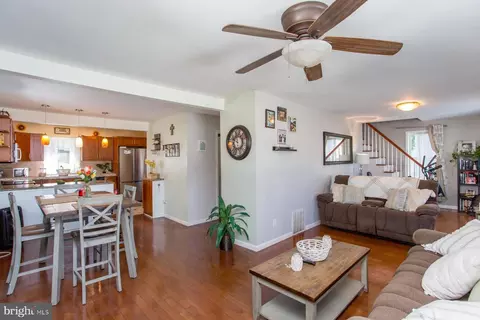 321 Cedar Ave, Croydon, PA 19021 photo 14