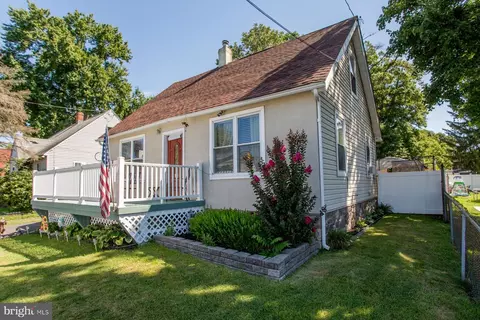 321 Cedar Ave, Croydon, PA 19021 photo 5