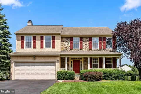 144 Crittenden Dr, Newtown, PA 18940