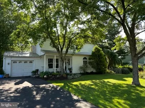 27 Barrel Run Rd, Quakertown, PA 18951