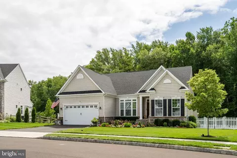 1133 Lynch Cir, Warminster, PA 18974