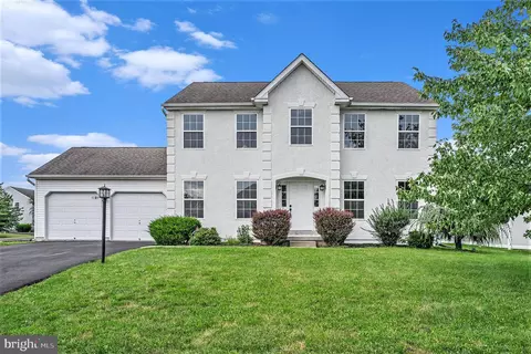 1201 Meadow Brook Dr, Quakertown, PA 18951