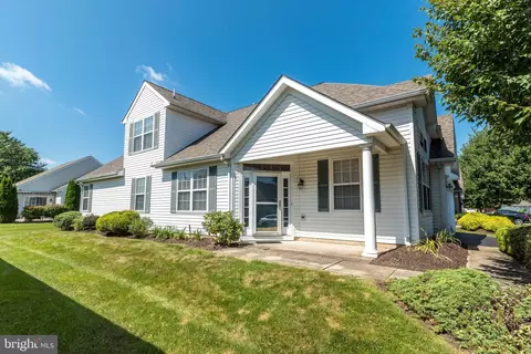 39 Sagebrush Ln, Langhorne, PA 19047