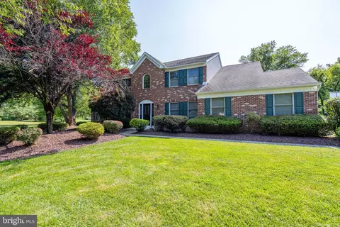 130 Briarwood, Holland, PA 18966