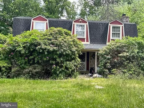 11 Stoopville Rd, Newtown, PA 18940