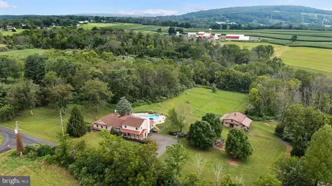103 Traugers Crossing Rd, Kintnersville, PA 18930