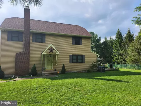 873 Clover Pl, Warminster, PA 18974