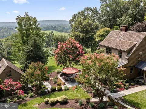 2879 Ash Mill Rd, Doylestown, PA 18902
