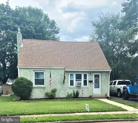 3526 Dixon Ave, Bristol, PA 19007