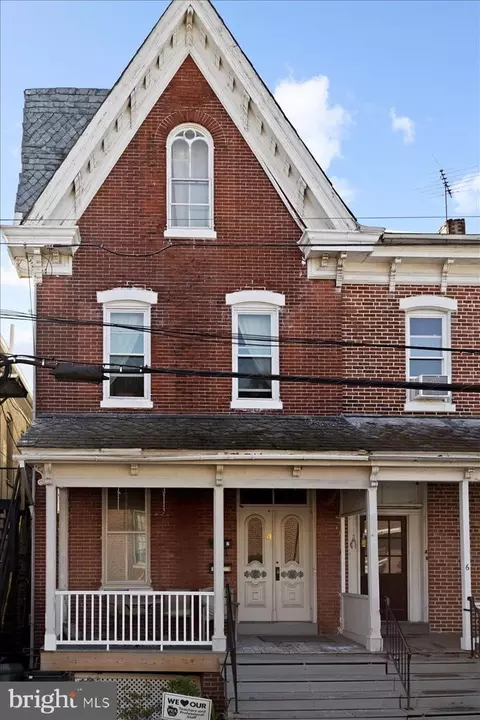 4 Maple Ave, Sellersville, PA 18960
