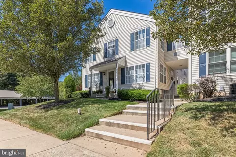 1019 Woodview Ct #19, Warrington, PA 18976
