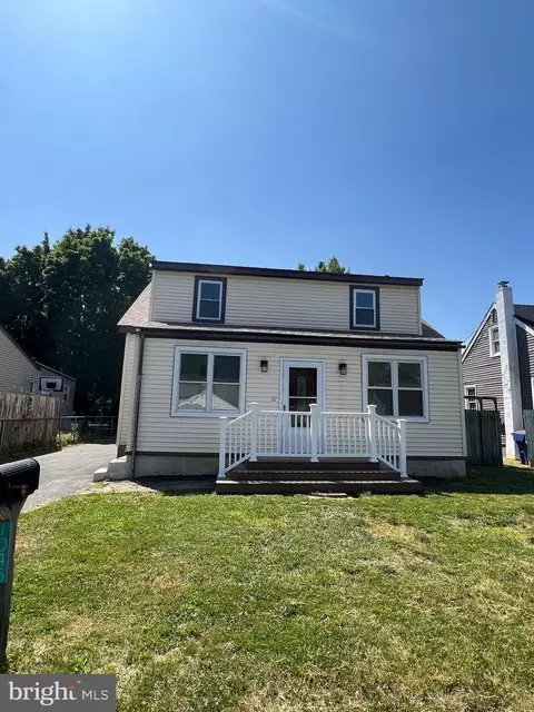 1045 Clinton Ave, Bensalem, PA 19020
