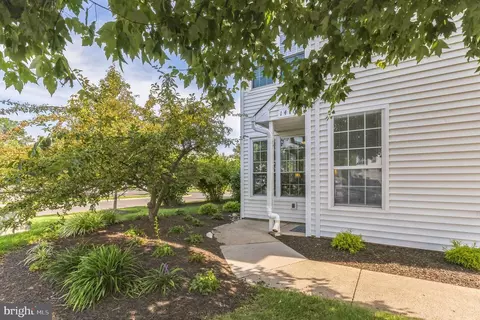 14107 Cornerstone Dr, Yardley, PA 19067