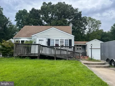45 Moon Dr, Fallsington, PA 19054