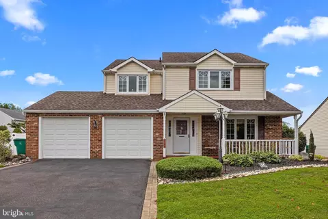 478 Pheasant Ln, Fairless Hills, PA 19030