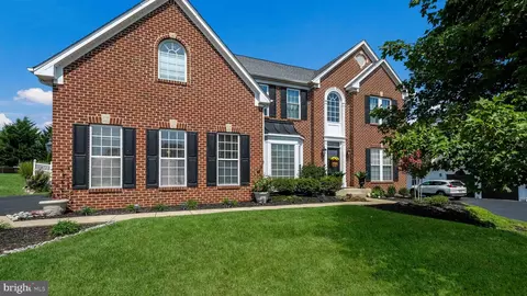 406 Winding Ln, Chalfont, PA 18914