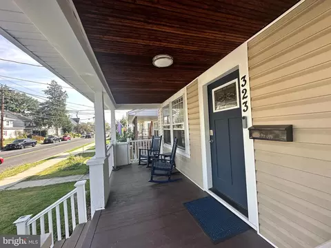 323 W Bridge St, Morrisville, PA 19067