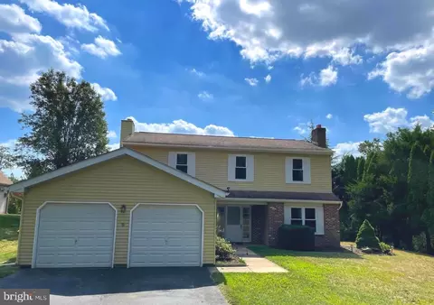 217 W Hanover St, Newtown, PA 18940