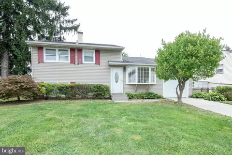 3213 Essington Way, Bensalem, PA 19020