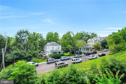 328 N Main St, Sellersville, PA 18960