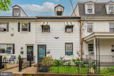 1220 Radcliffe St, Bristol, PA 19007