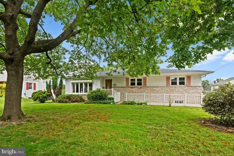 518 Parkway Ave, Langhorne, PA 19047