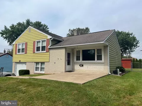716 Davisville Rd, Warminster, PA 18974