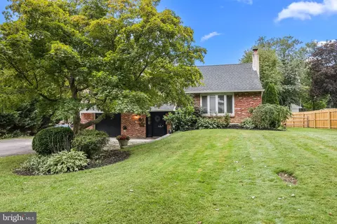 900 Farley Rd, Bensalem, PA 19020