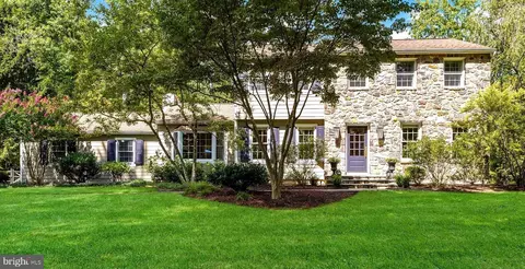 722 Spring Valley Rd, Doylestown, PA 18901