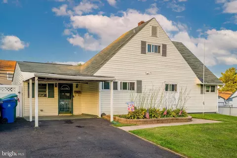 16 Ailanthus Ln, Levittown, PA 19055