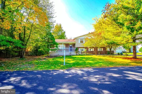572 Jefferson Ave, Langhorne, PA 19047