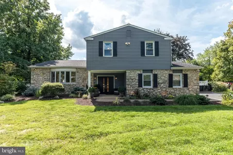 118 Andrea Dr, Richboro, PA 18954