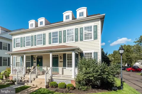 9 Woodbridge Dr, Doylestown, PA 18901