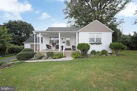 28 Ruth St, Feasterville Trevose, PA 19053