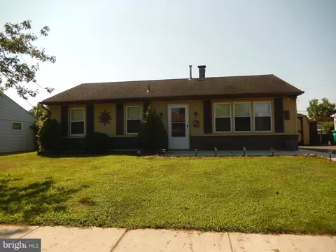 910 Spencer Dr, Croydon, PA 19021