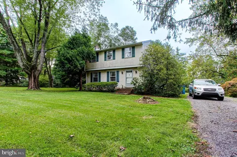 96 Cedar Hill Rd, Chalfont, PA 18914