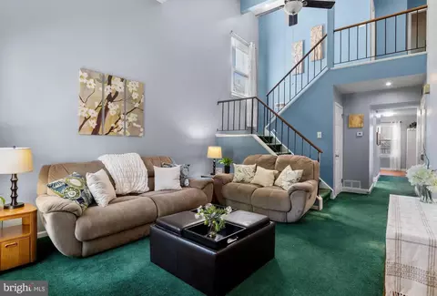 528 Winding Way, Warminster, PA 18974